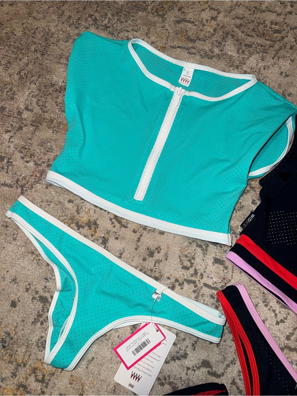 Wicked weasel Bundle of 2 set and 1 extra cheeky bikini bottom size small - Picture 3 of 7